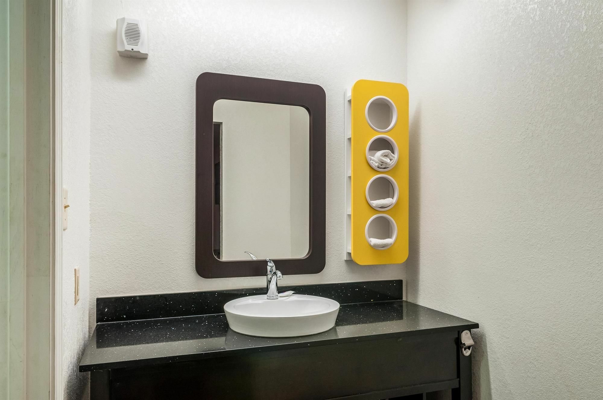 Motel 6 Denham Springs, La Eksteriør bilde